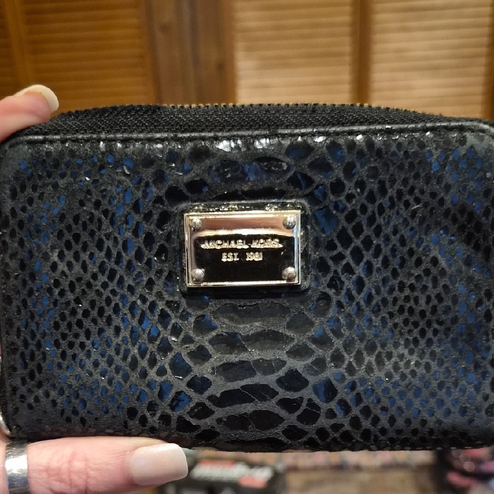 Michael Kors Black Snake Skin Print Lesther Wallet